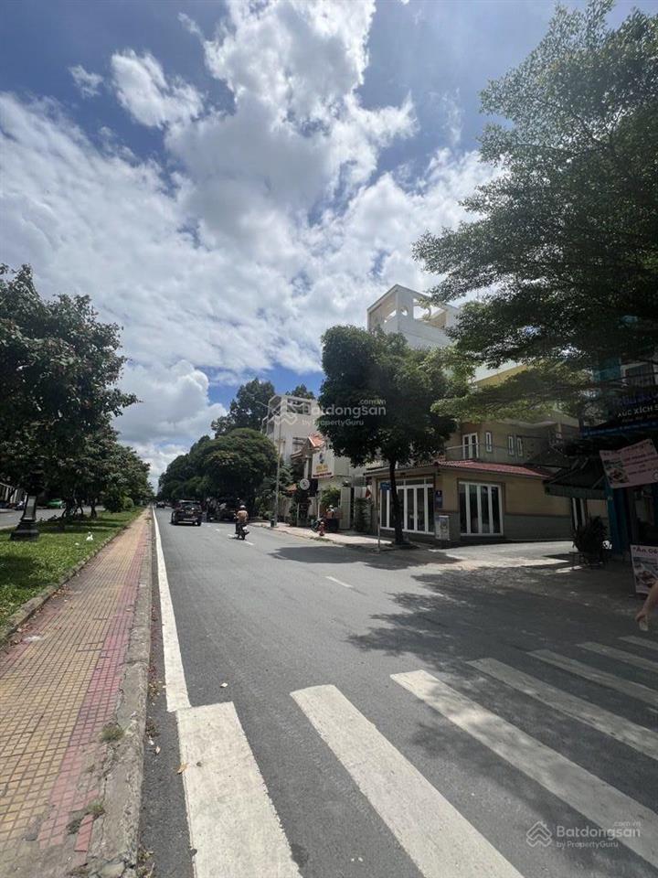 Nhỉnh 8 tỷ  dtsd 138m2 ngang 6m, mặt tiền hiền vương siêu vip tân phú, đường 30