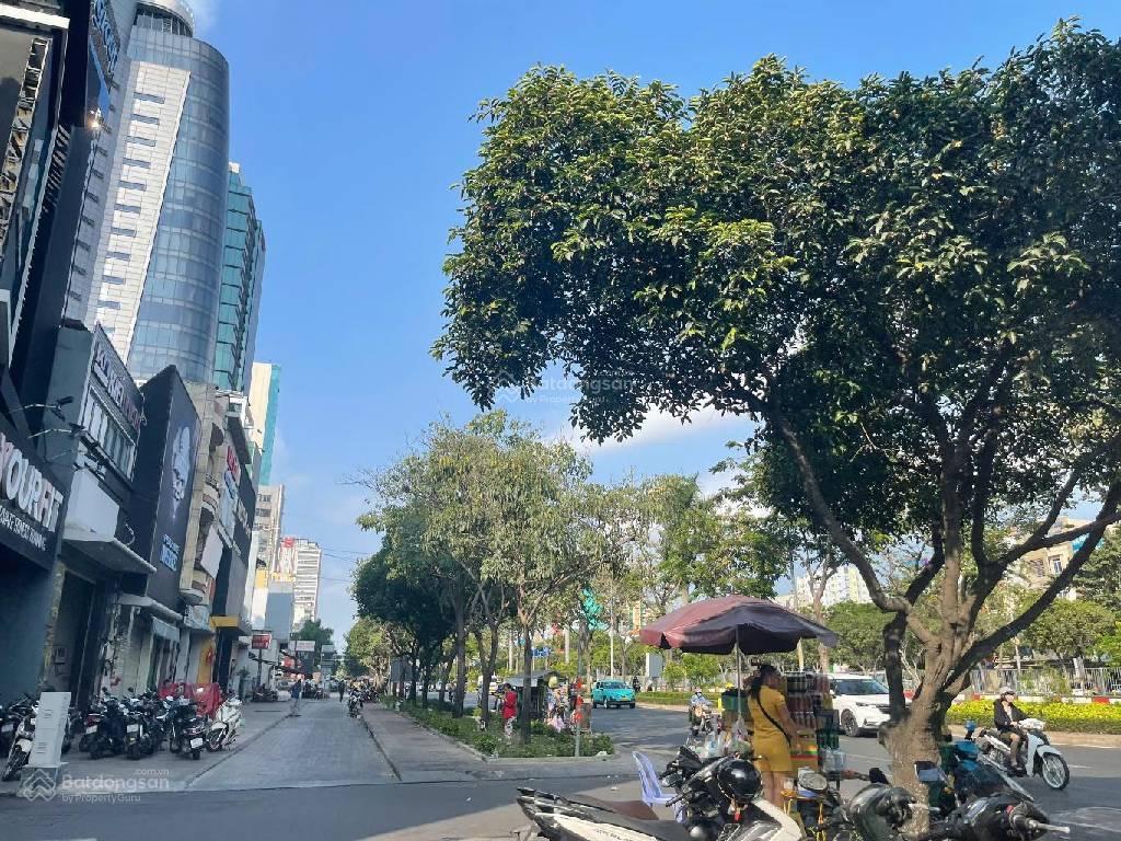 90m2 ngay vòng xoay điện biên phủ  ngang 5m xây 10pog  chỉ 10ty3