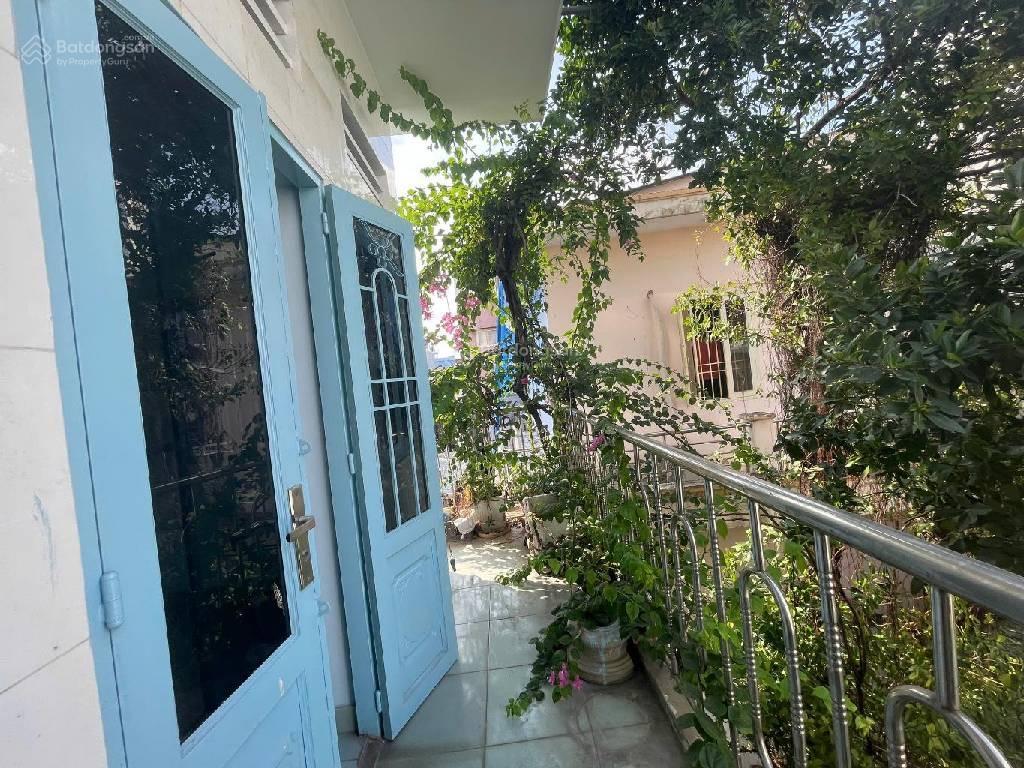 90m2 ngay vòng xoay điện biên phủ  ngang 5m xây 10pog  chỉ 10ty3