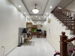 Nhà đẹp dân xây  khu vực tiện ích  gần các trường đại học