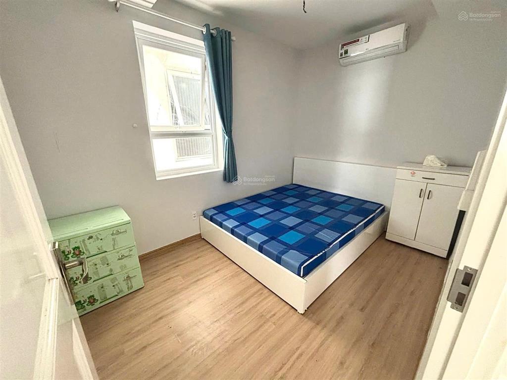 Bán gấp 2pn chỉ 3.1 tỷ, có ban công, tầng trung, yên tĩnh, view đẹp, hướng gió mát, 0909 393 ***