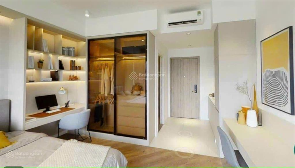 Căn hộ văn phòng 40m2, giá tốt 2,3 tỷ, có ban công, view đẹp ngắm phố, tầng thấp, gió mát