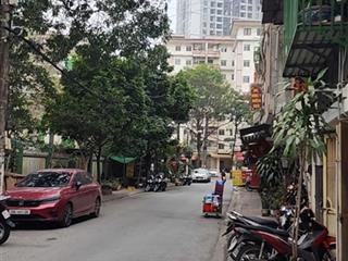 Nhà riêng phân lô, mặt tiền 4,5m, diện tích gần 50m2, ô tô vào nhà, hiện đang cho thuê 6tr/tháng