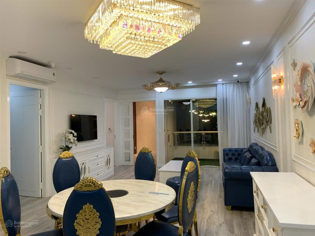Bán căn hộ chung cư bàu cát ii, lô a 70m2, 2pn + 2wc giá 3.65 tỷ, nhà đẹp mới,  0899 552 ***