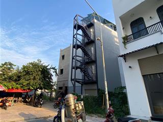Đất thổ cư 58m2 phù hợp xây ở, 5 phút tới co.op mart bình tân, 200m ra tới chợ dân sinh, sổ sẵn