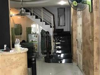 Nhà trần quang diệu  4x10m  2pn 2wc  có sân thượng chill chill  15 tr/th tl  hằng 0906 656 ***