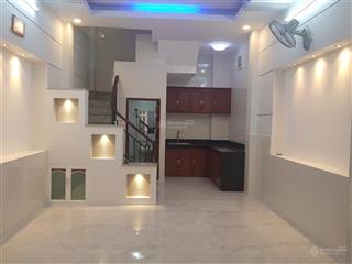 Nhà mới đẹp  phan đình phùng  4x7m  2pn 3wc  có sân thượng  11 triệu tl  0906 656 ***