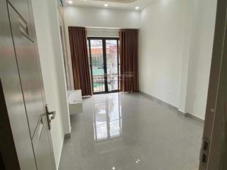 Nhà mặt tiền  mới đẹp  tú mỡ  kinh doanh tự do 3x8m  2pn 2wc  11 triệu tl  hằng 0906 656 ***