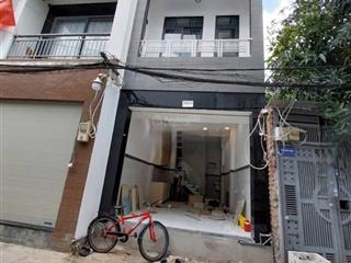 Nhà nc  nguyễn xí  hxt  1 trệt 2 lầu sân thượng  3,6x9m  2pn 3wc  16 triệu tl  0906 656 ***