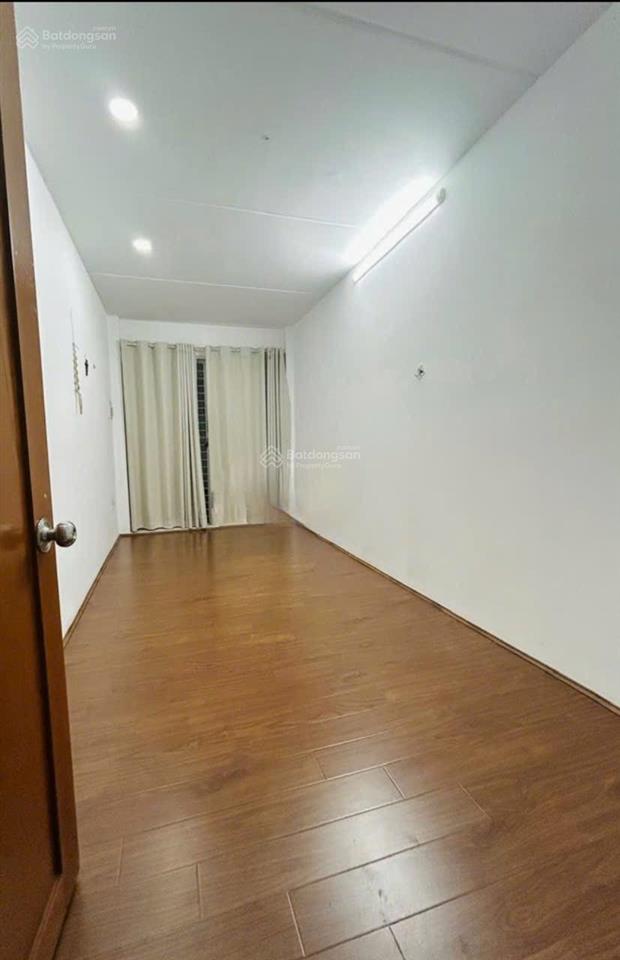 Nhà mới sạch đẹp  nam kỳ khởi nghĩa  3x10m  2pn 1wc  11 triệu tl  hằng 0906 656 *** xem ngay