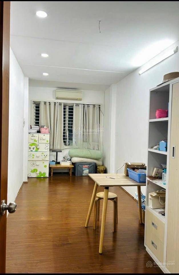 Nhà mới sạch đẹp  nam kỳ khởi nghĩa  3x10m  2pn 1wc  11 triệu tl  hằng 0906 656 *** xem ngay