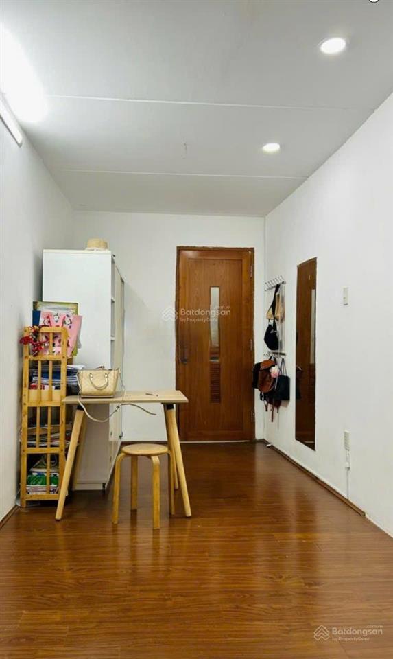 Nhà mới sạch đẹp  nam kỳ khởi nghĩa  3x10m  2pn 1wc  11 triệu tl  hằng 0906 656 *** xem ngay