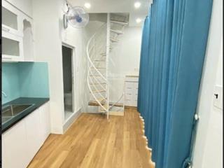 Nhà mặt tiền  hoàng sa  4,5x3,5m  1 trệt 3 lầu  phù hợp kd, buôn bán  15 triệu tl  0906 656 ***