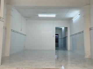 Nhà hxh  nguyễn xí  4x19m  trệt lầu  3pn 2wc  12,5 triệu tl  hằng 0906 656 *** xem nhà