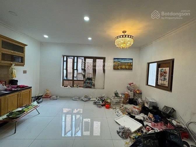 Nhà mặt tiền  lê tự tài  5x8m  trệt lửng 3 lầu sân thượng  3pn 4wc  25 triệu tl  0906 656 ***