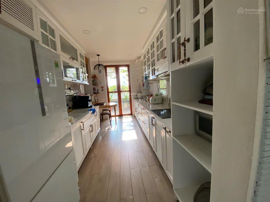 Cho thuê ch the panorama sân vườn, pmh, q7, dt 240m2, 3pn. giá 50 triệu/tháng,  0938 880 ***