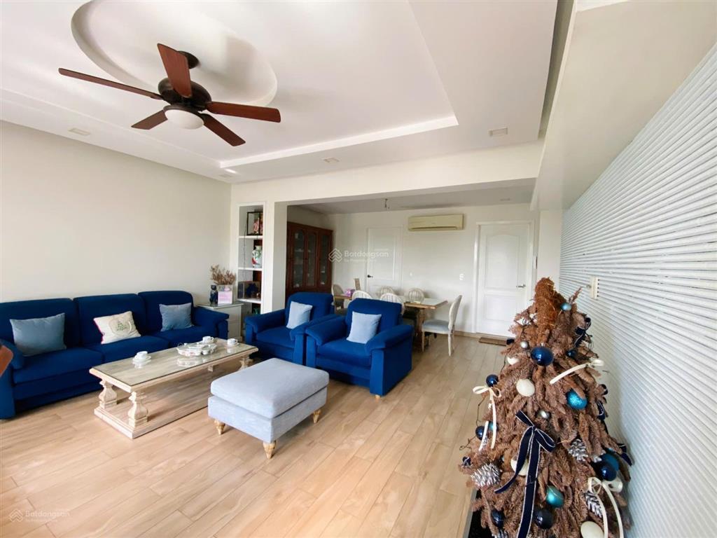 Cho thuê ch the panorama sân vườn, pmh, q7, dt 240m2, 3pn. giá 50 triệu/tháng,  0938 880 ***