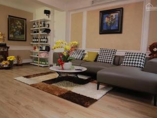 Không tìm ra căn thứ 2. nhà phố 418 võ văn tần  5pn, nhà đẹp, ở ngay  cần bán gấp đi nước ngoài!