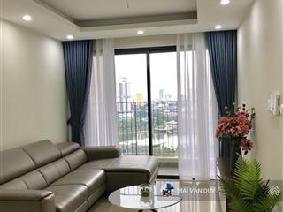 Cho thuê căn hộ 2 ngủ 2 vệ sinh, toà c7, ban công đông nam, giá 21tr/tháng. full nội thất