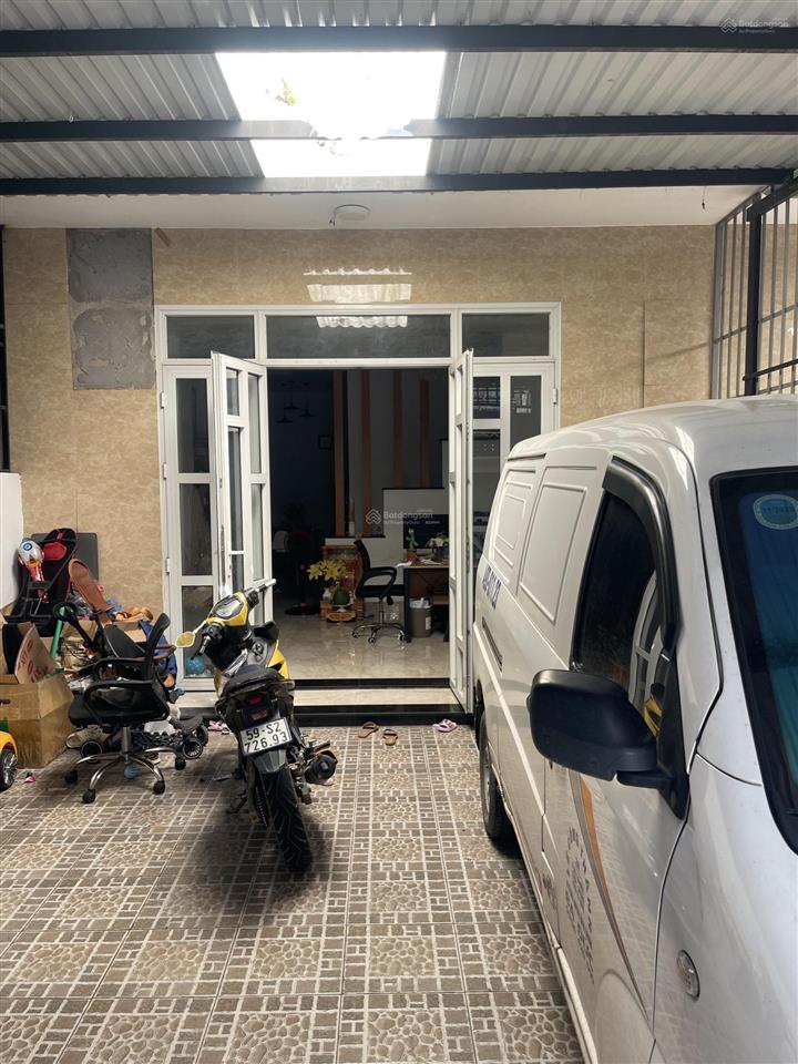 Nhà 1 trệt 2 lầu 1tum khu vạn xuân tam bình 80m2 giá 7.5tỷ. hỗ trợ vay ngân hàng 70%. oto trong nhà
