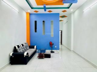 Bán gấp nhà riêng 3pn, 2wc, 72m2 tại thị trấn cần giuộc, long an, giá 1,65 tỷ đường xe hơi shr