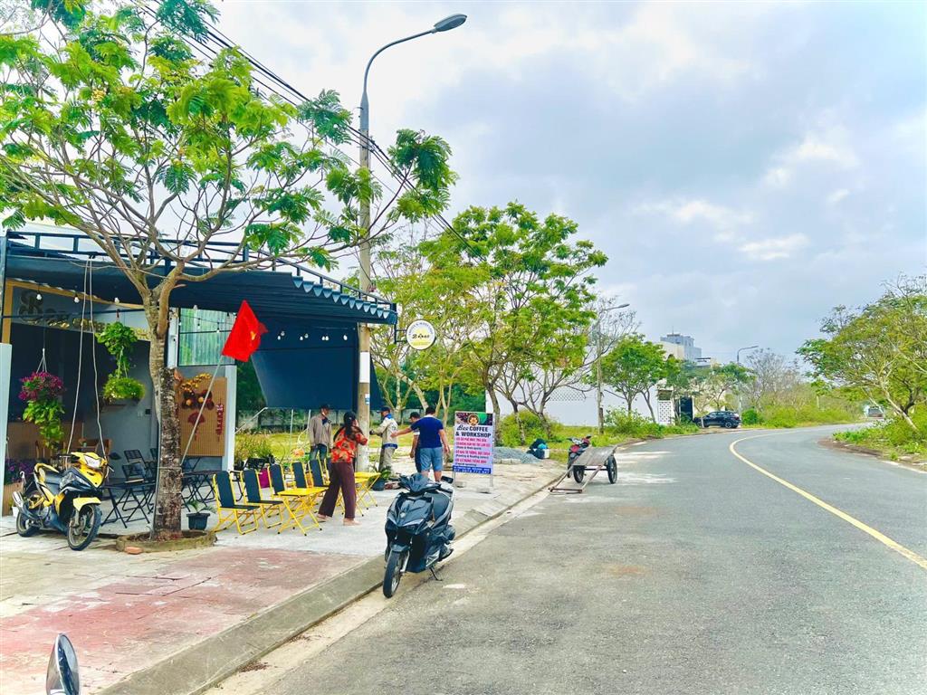 Bán đất mặt tiền đường 22.5m thông qua fpt đà nẵng