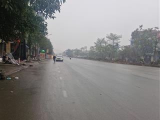 Bán lô đất mặt đường 6. ngay thị trấn chúc sơn , dt hơn 150m.