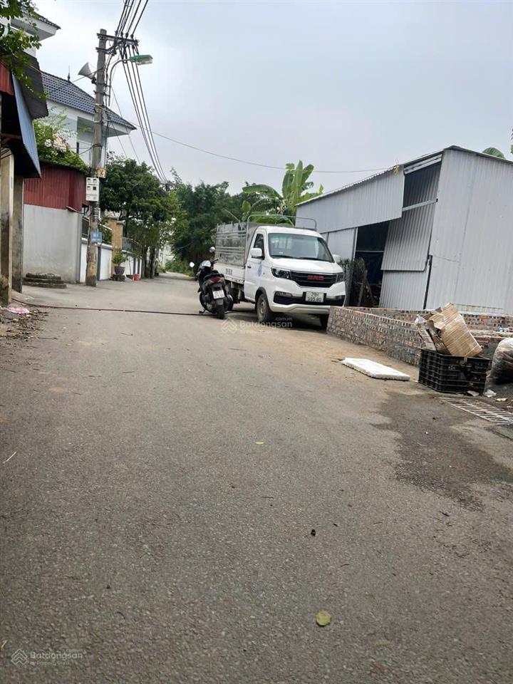 Chính chủ bán lô đất đường 6  sát thị trấn chúc sơn, chương mỹ. dt 150m²