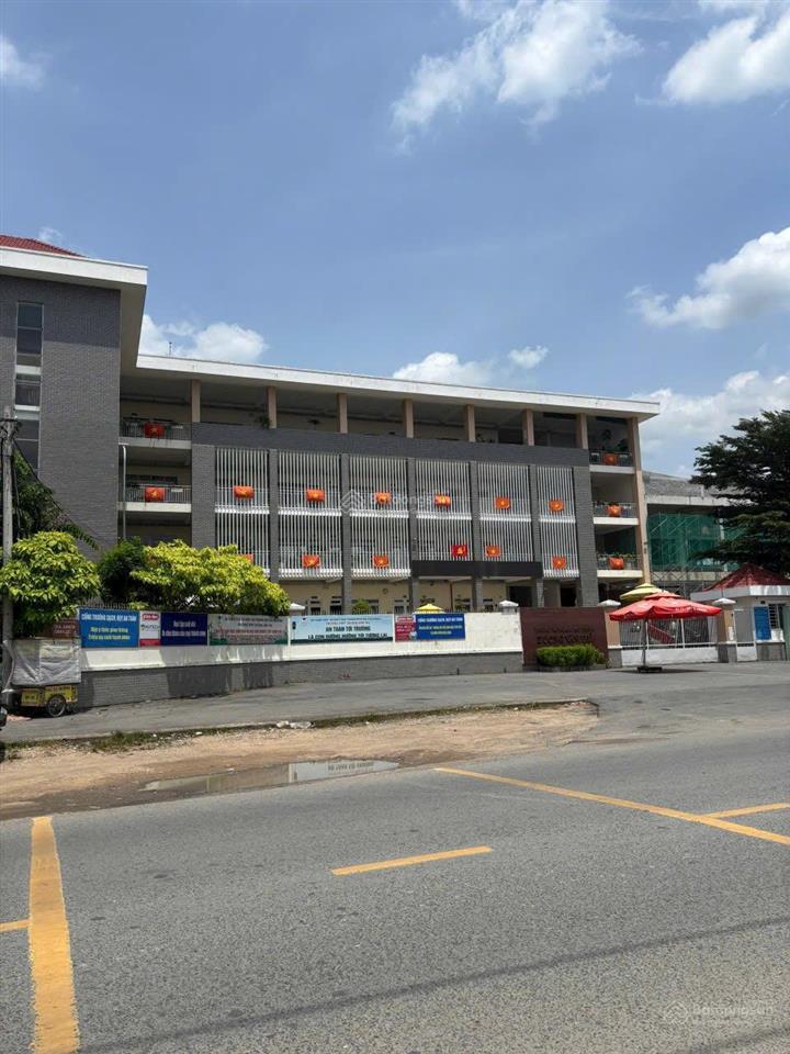 Lô đất 5 phút ra trường thpt dương văn thì, dt 4x22m, giá 6tỷ, hệ số xây dựng 6.0, gần kcn cao q9