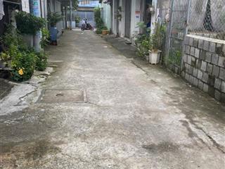 Đất dt 4,5x18m, hướng đn, gần trường cđ công thương, cty dệt phong phú, trường cấp 1,2,3 quận 9