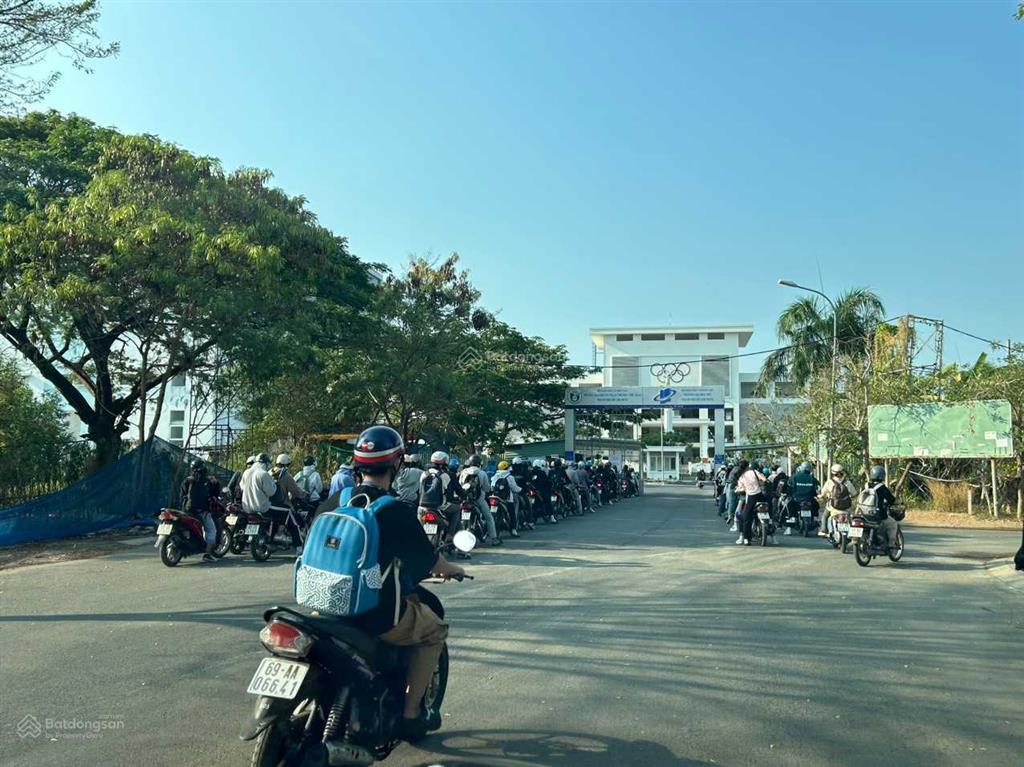 12 tỷ/dt 168m2. lô shophouse giá tốt nhất nhơn đức vph, cạnh 3 trường đại học lớn.  0986 766 ***