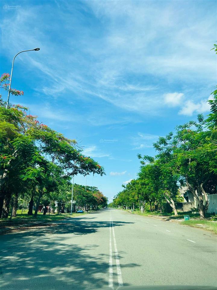 41 triệu/m2. diện tích 230m2 lô biệt thự giá tốt nhất phú xuân vạn hưng phú nhà bè.  0986 766 ***