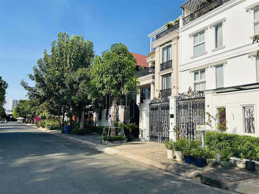35,5 tỷ  căn biệt thự có hầm giá tốt khu dân phú mỹ vạn phát hưng.  0986 766 ***