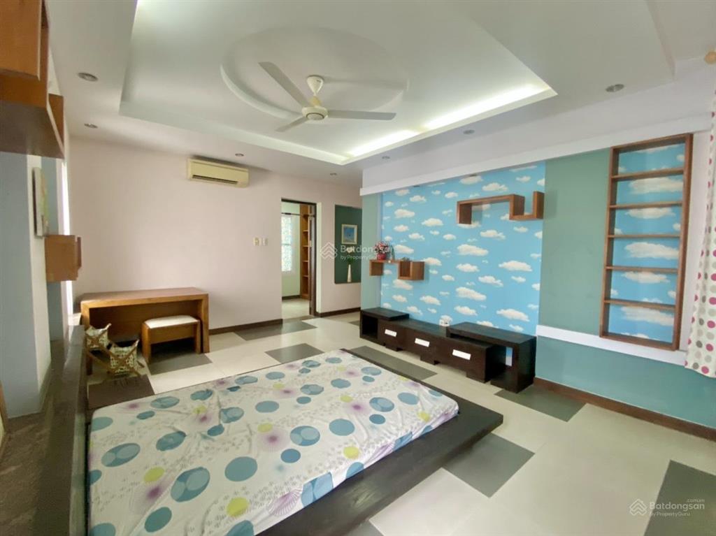 Cần bán, căn biệt thự sân vườn phú mỹ vạn phát hưng. diện tích xd 345m2  giá 36 tỷ.  0986 766 ***