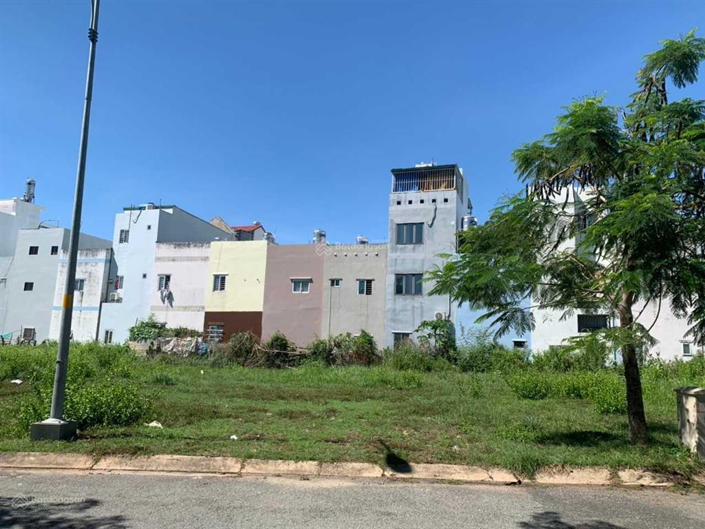 Siêu rẻ. chỉ 33 triệu/m2. có ngay lô trung tâm nhà bè, dự án sài gòn mới.  0986 766 ***