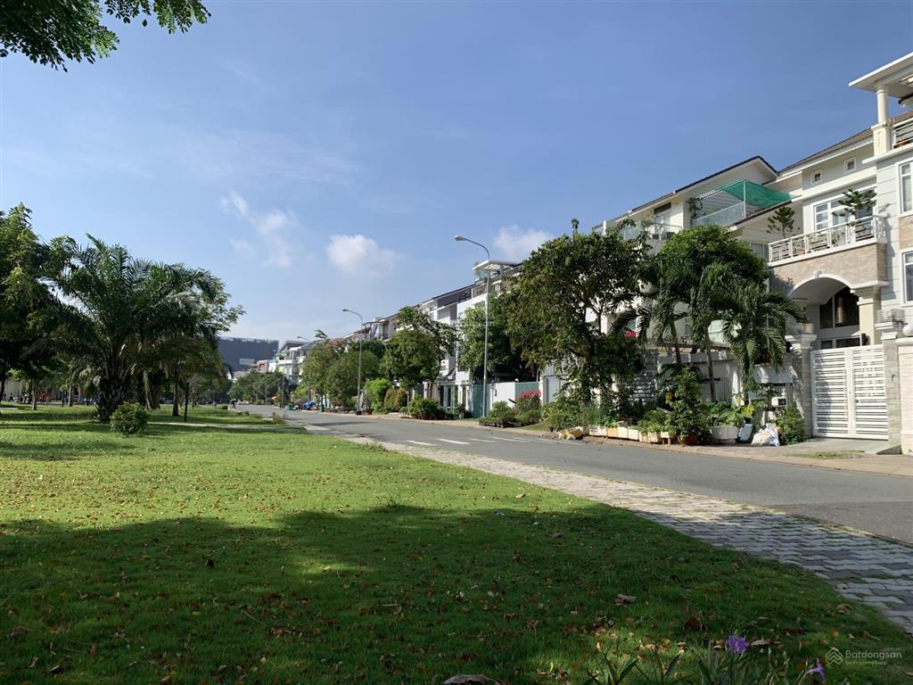 Cập nhật tháng 12, giá tốt nhất phú mỹ vạn phát hưng. diện tích 126m2  giá 18,5 tỷ.  0986 766 ***