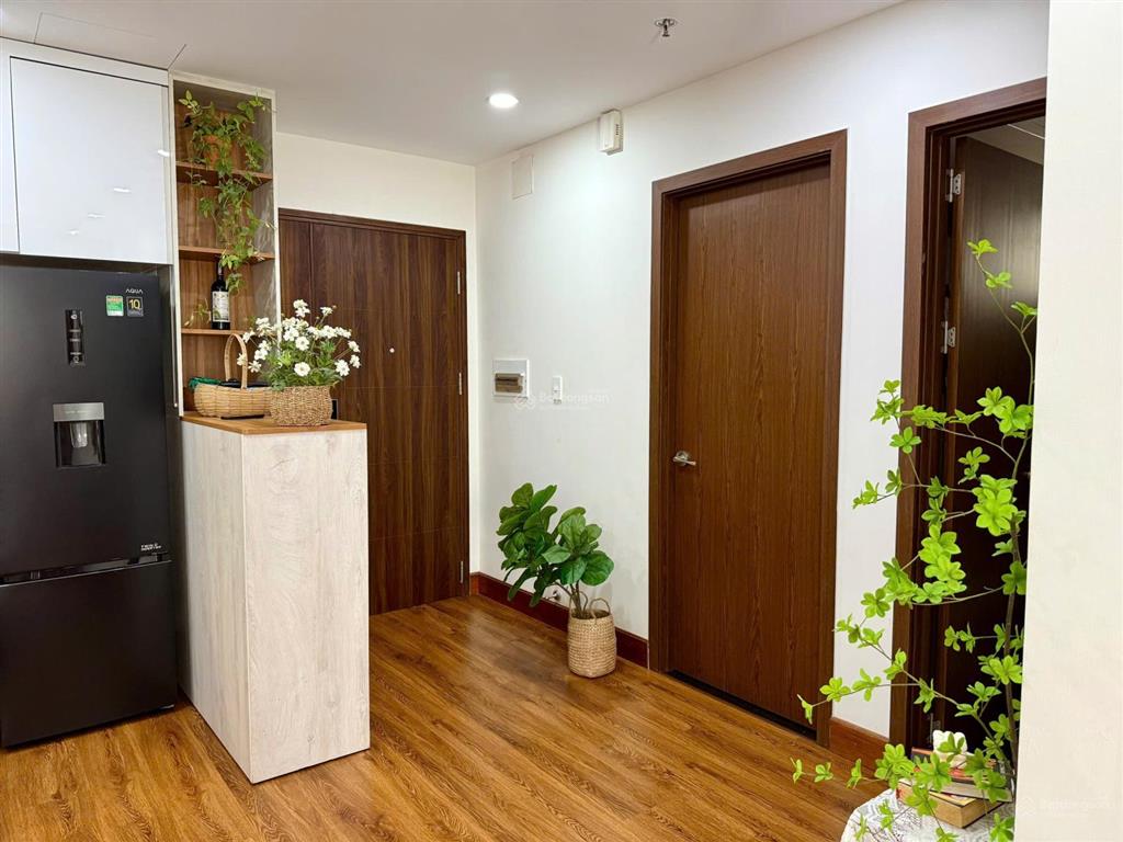 Phú đông premier  cho thuê căn 2pn nội thất cơ bản giá từ 7 triệu, ở được liền