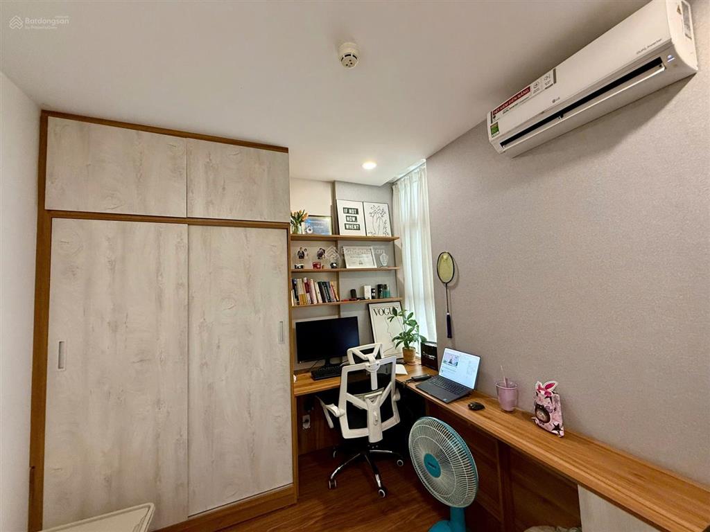 Phú đông premier  cho thuê căn 2pn nội thất cơ bản giá từ 7 triệu, ở được liền