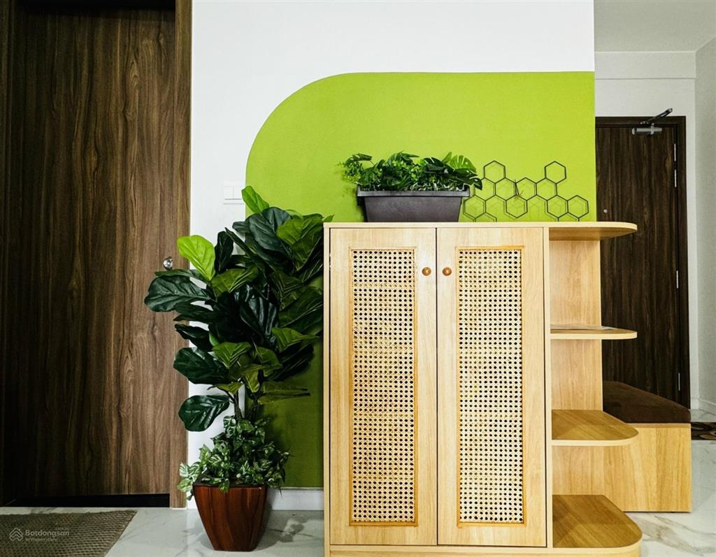 Bán gấp 2pn ~ 85m2 opal boulevard hướng đông nam, tặng nội thất