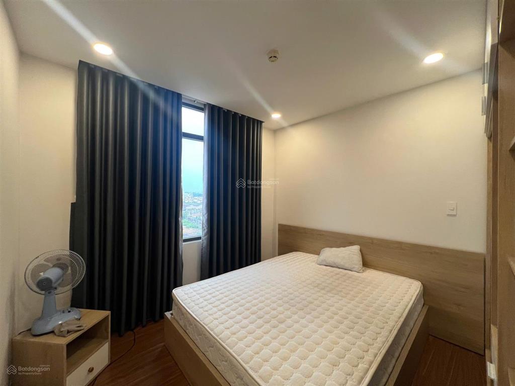 Căn góc phú đông premier 70m2 giá 3,35 tỷ sổ sẵn, hướng tây nam.  0933 520 ***