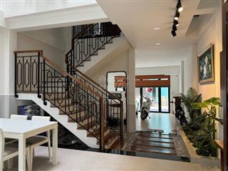 Mặt tiền nguyễn thị nhỏ, phường 15, quận 11, dt 4,2m x 24m, 3 tầng, giá 21 tỷ tl