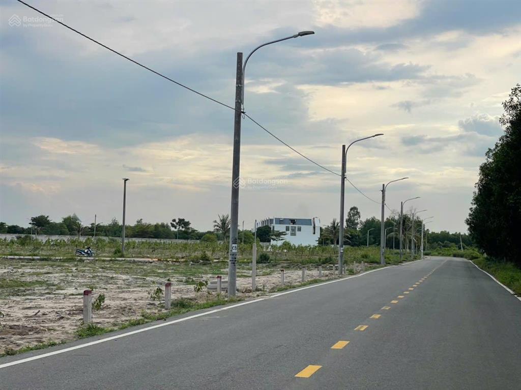 Đất biệt thự gần biển lộc an hồ tràm