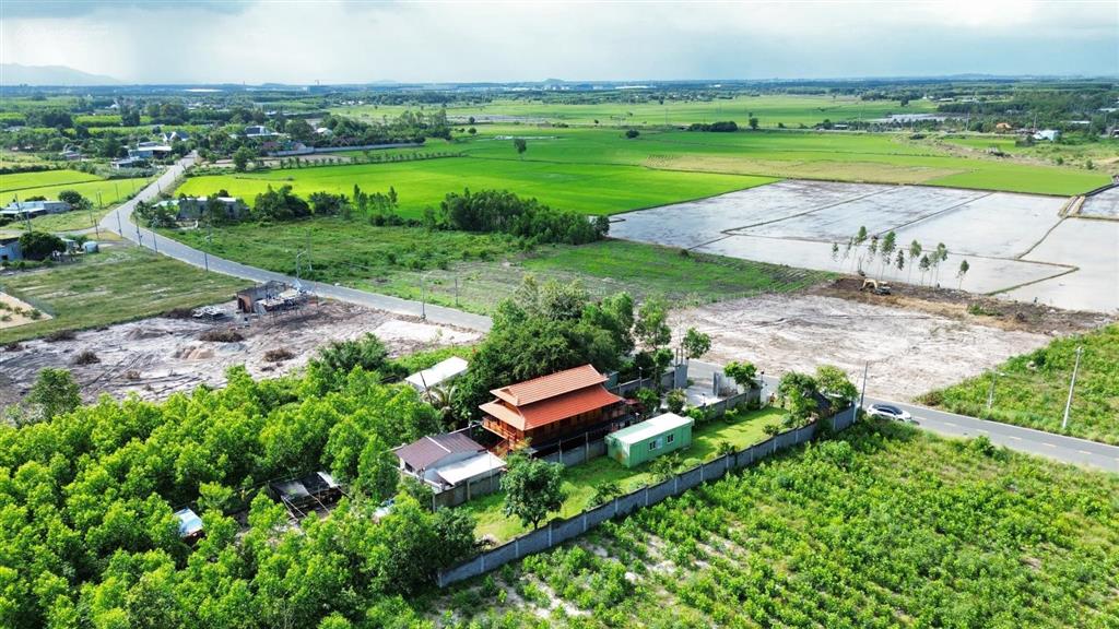 Đất đẹp sát dự án sân bay lộc an hồ tràm sân golf