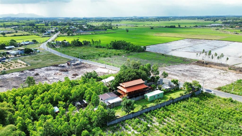 Đất đẹp sát dự án sân bay lộc an hồ tràm sân golf