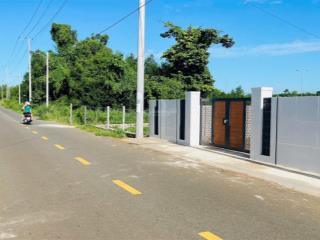 Mặt tiền đường cách mạng tháng tám  trung tâm thị trấn đất đỏ  ngay quốc lộ 55