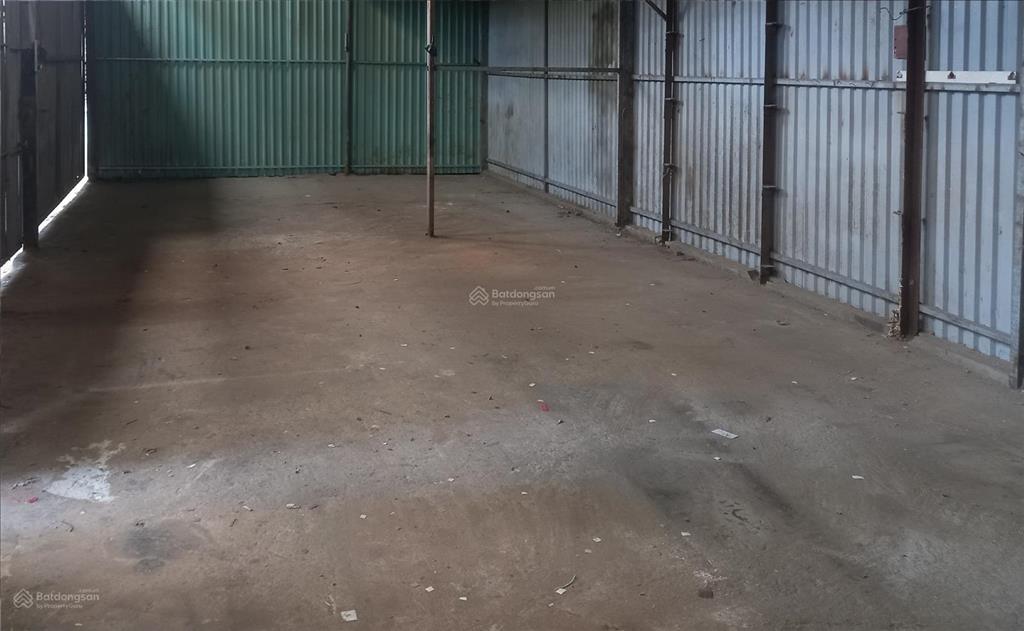 Đang cần cho thuê kho xưởng 30m2 3,5tr/th có gác lửng đường số 103tml (gần ủy ban tp thủ đức)