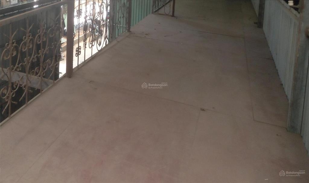 Đang cần cho thuê kho xưởng 30m2 3,5tr/th có gác lửng đường số 103tml (gần ủy ban tp thủ đức)