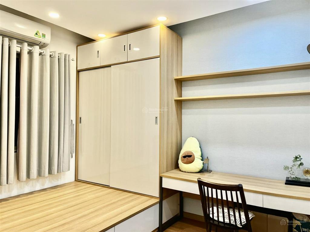 Cho thuê bình khánh  đức khải 2pn 2wc giá 10tr/th
