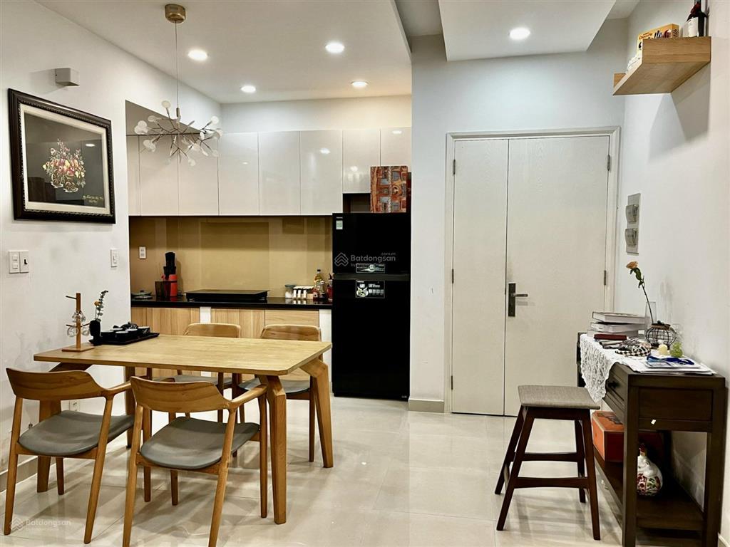 Cho thuê bình khánh  đức khải 2pn 2wc giá 10tr/th