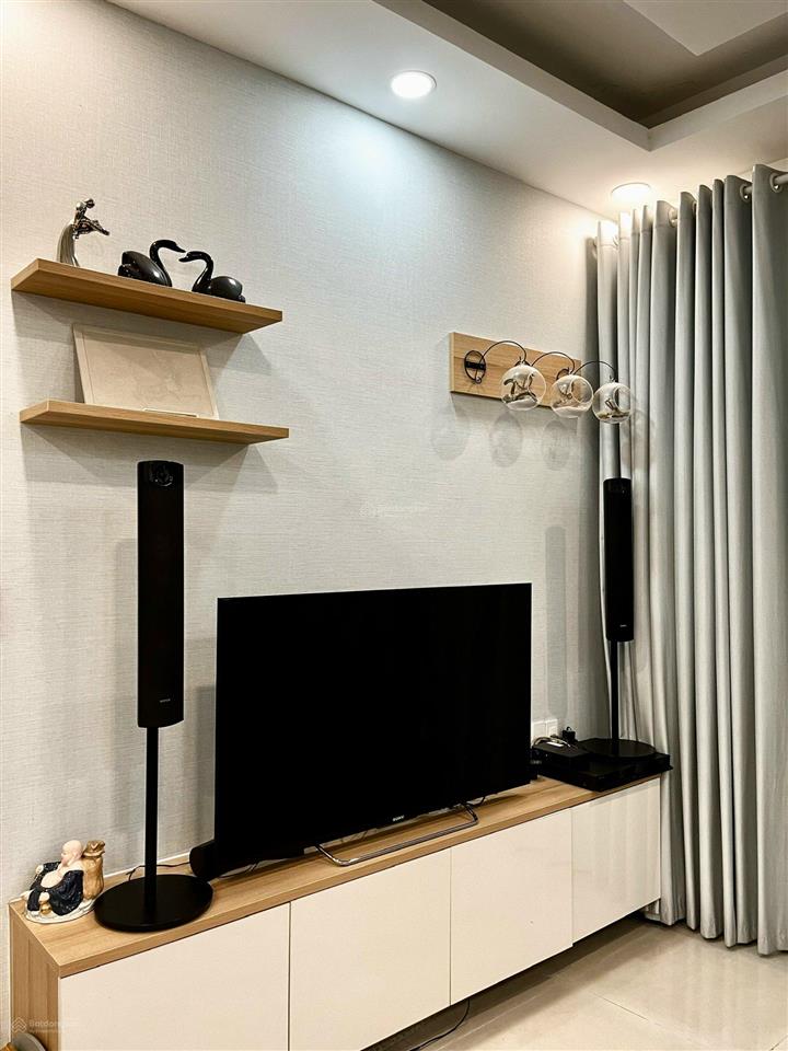 Cho thuê bình khánh  đức khải 2pn 2wc giá 10tr/th